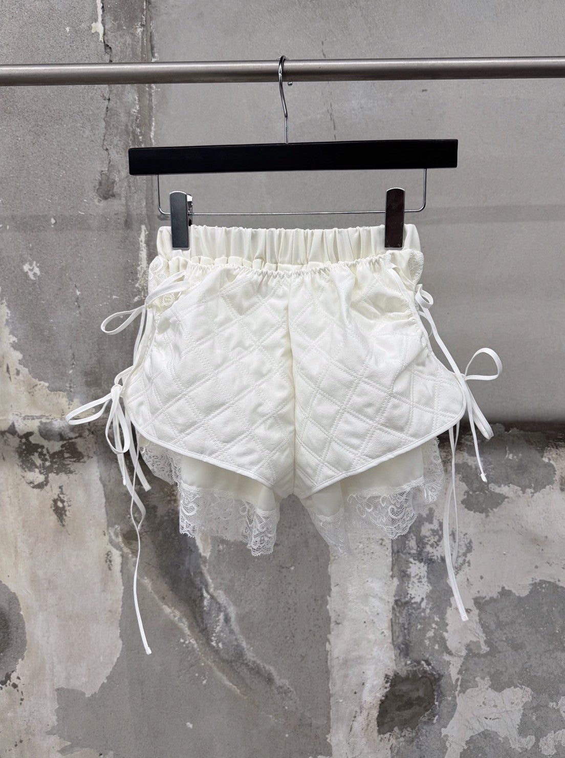 "Irene" quilted lingerie short pants