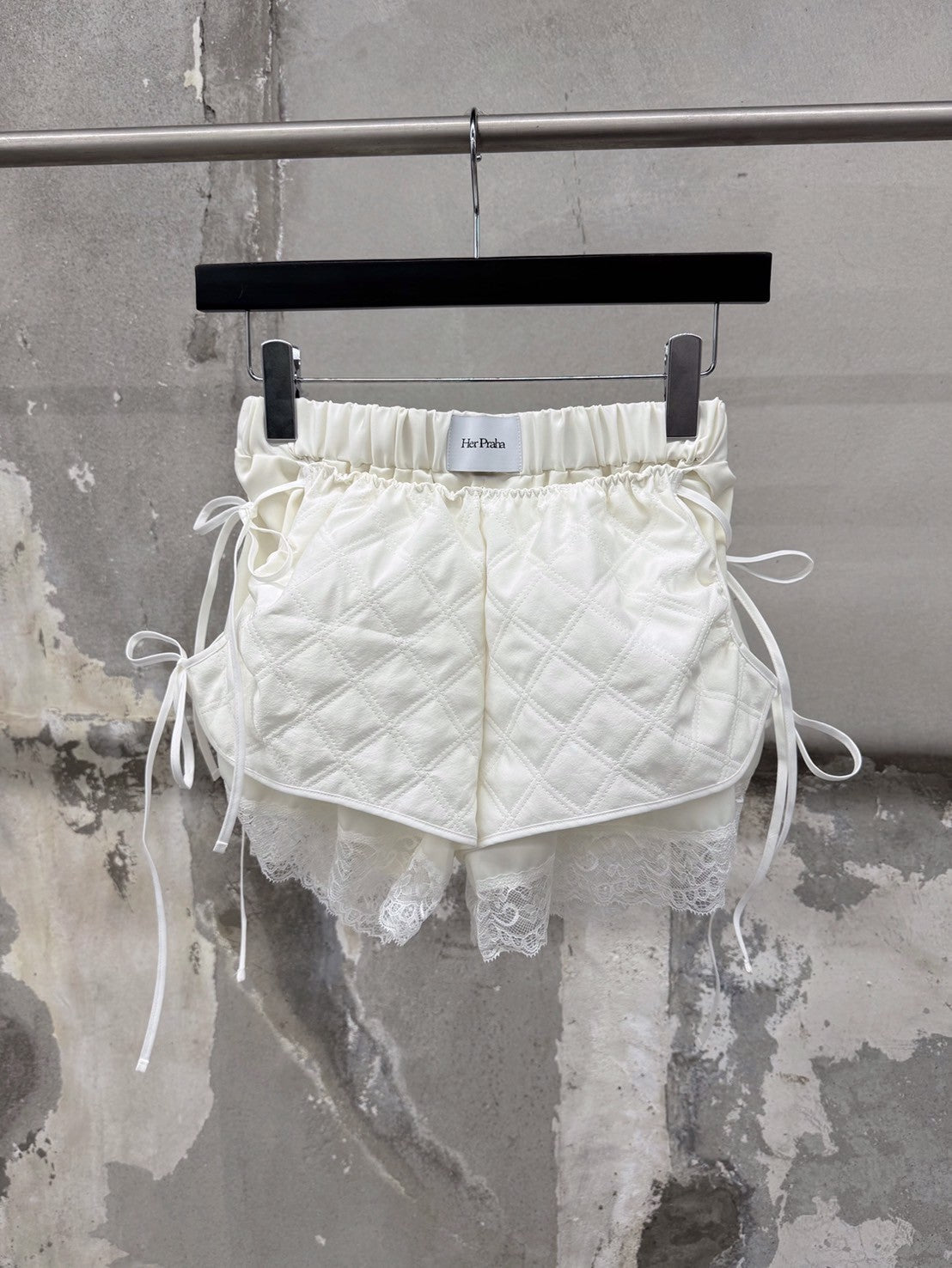 "Irene" quilted lingerie short pants