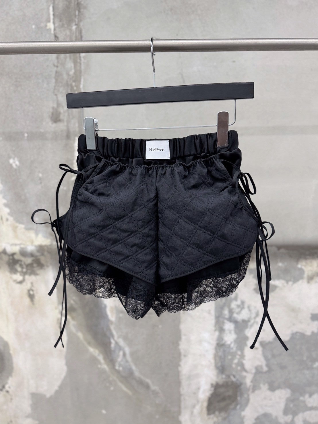 "Irene" quilted lingerie short pants